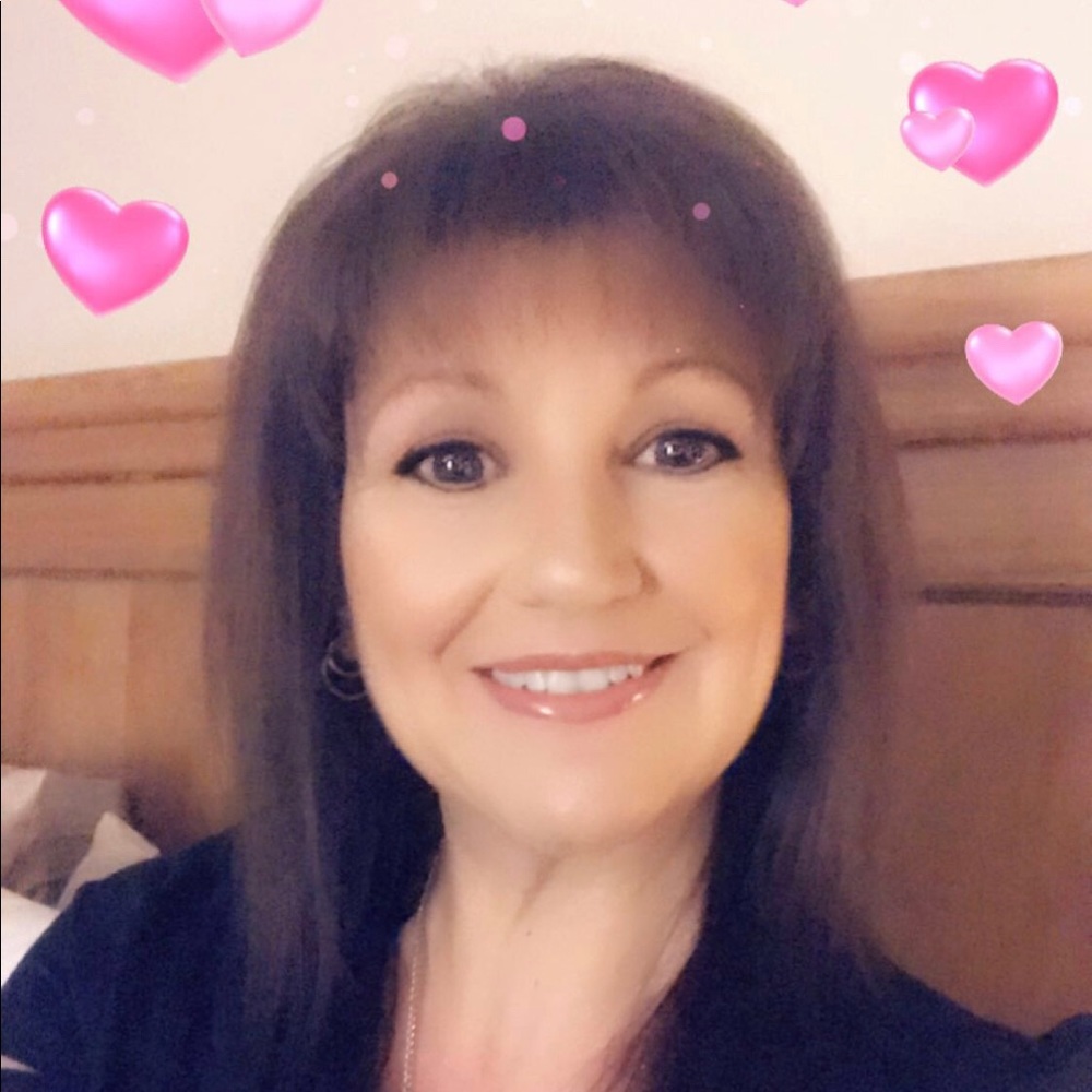 Meet your Posher, Tina